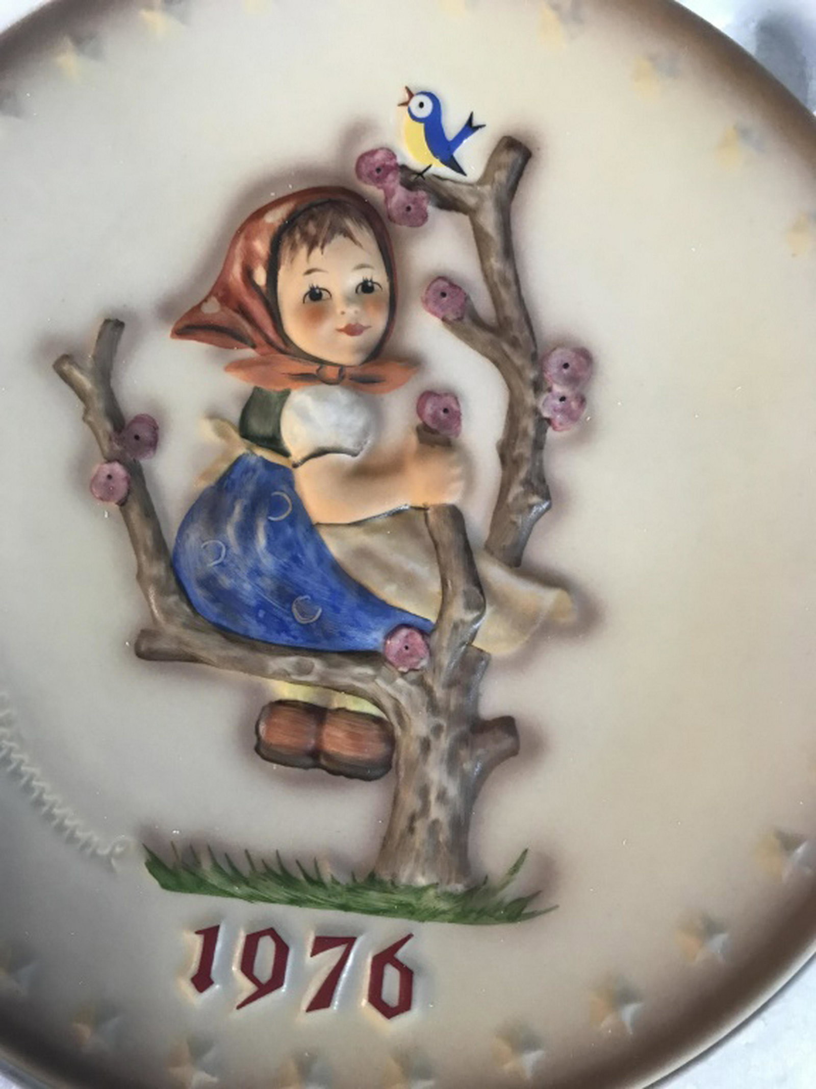 Set 4 Hummel GOEBEL Boxed Ceramic Plates: Boxes measure 9 inches square, collectible GOEBEL Ceramics, wall plate, home decor and accessories