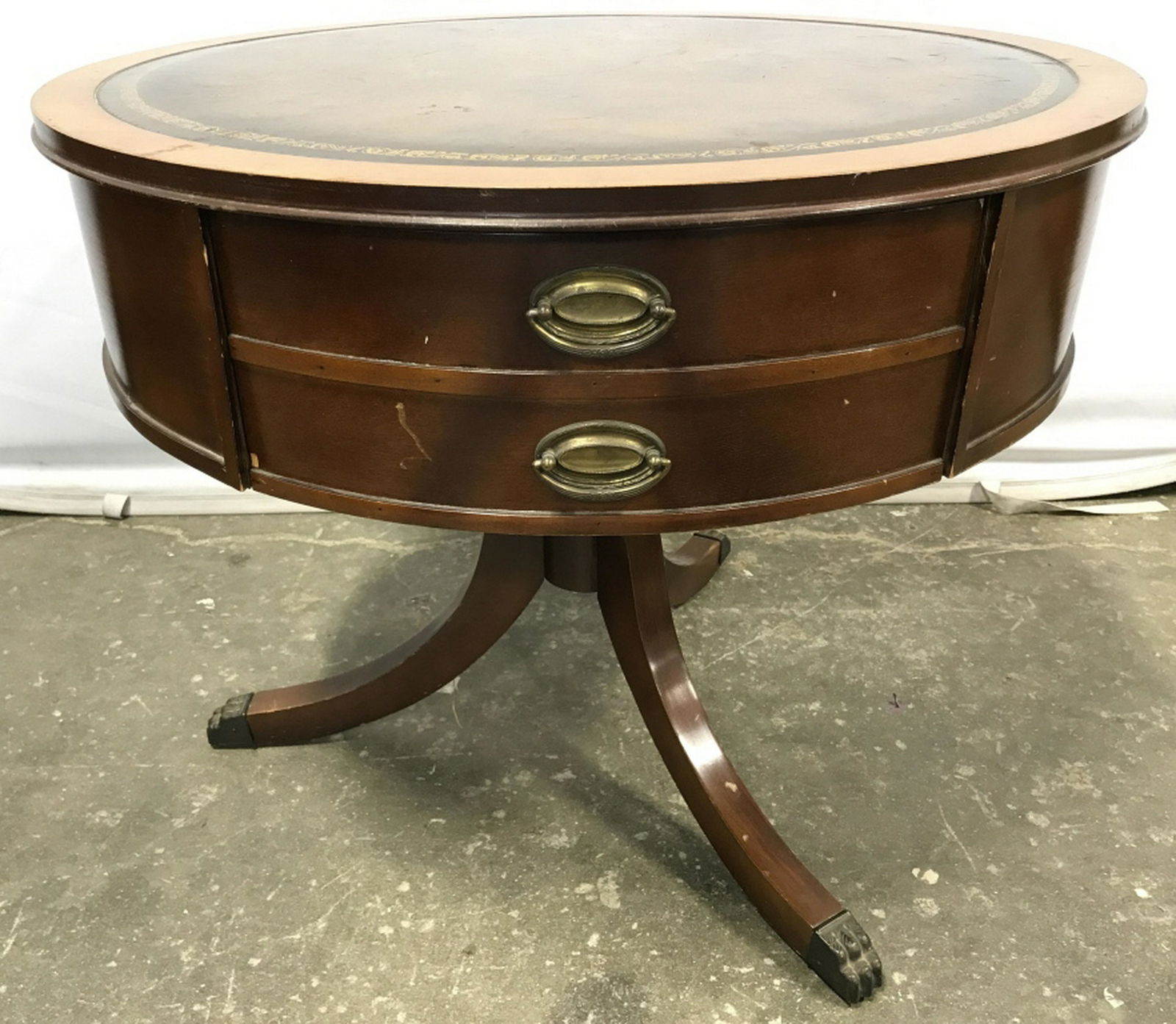 Vintage Round Leather Top Wooden Side Table Table has Aug 28, 2019