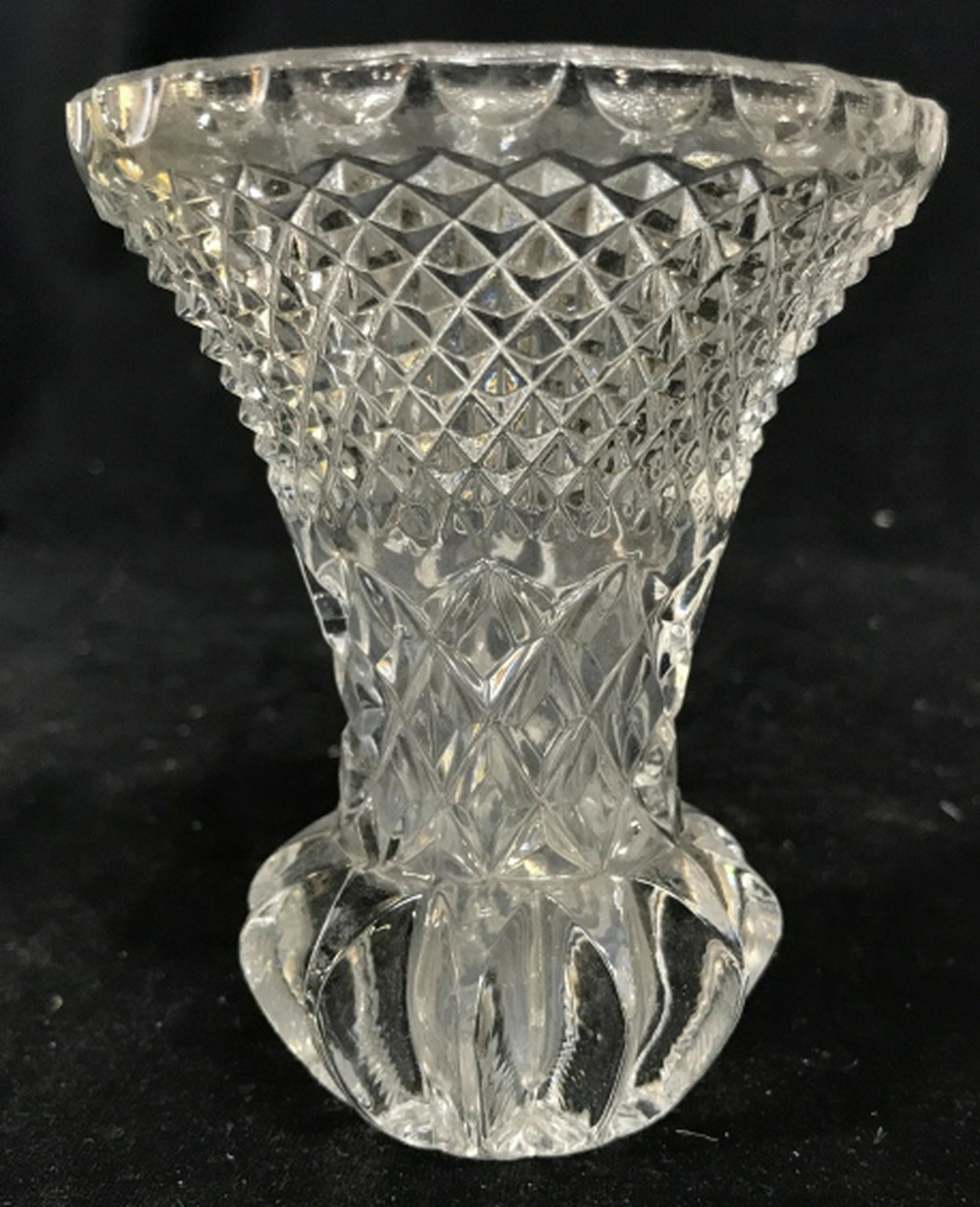 Vintage glass vase Vintage glass vase with geometric: Vintage glass vase with geometric design. Stands at approximately 4.5 inches tall. Vintage vase, glass vase, small vase. tableware, tabletop decor, home accent and decor, shelf piece, 5