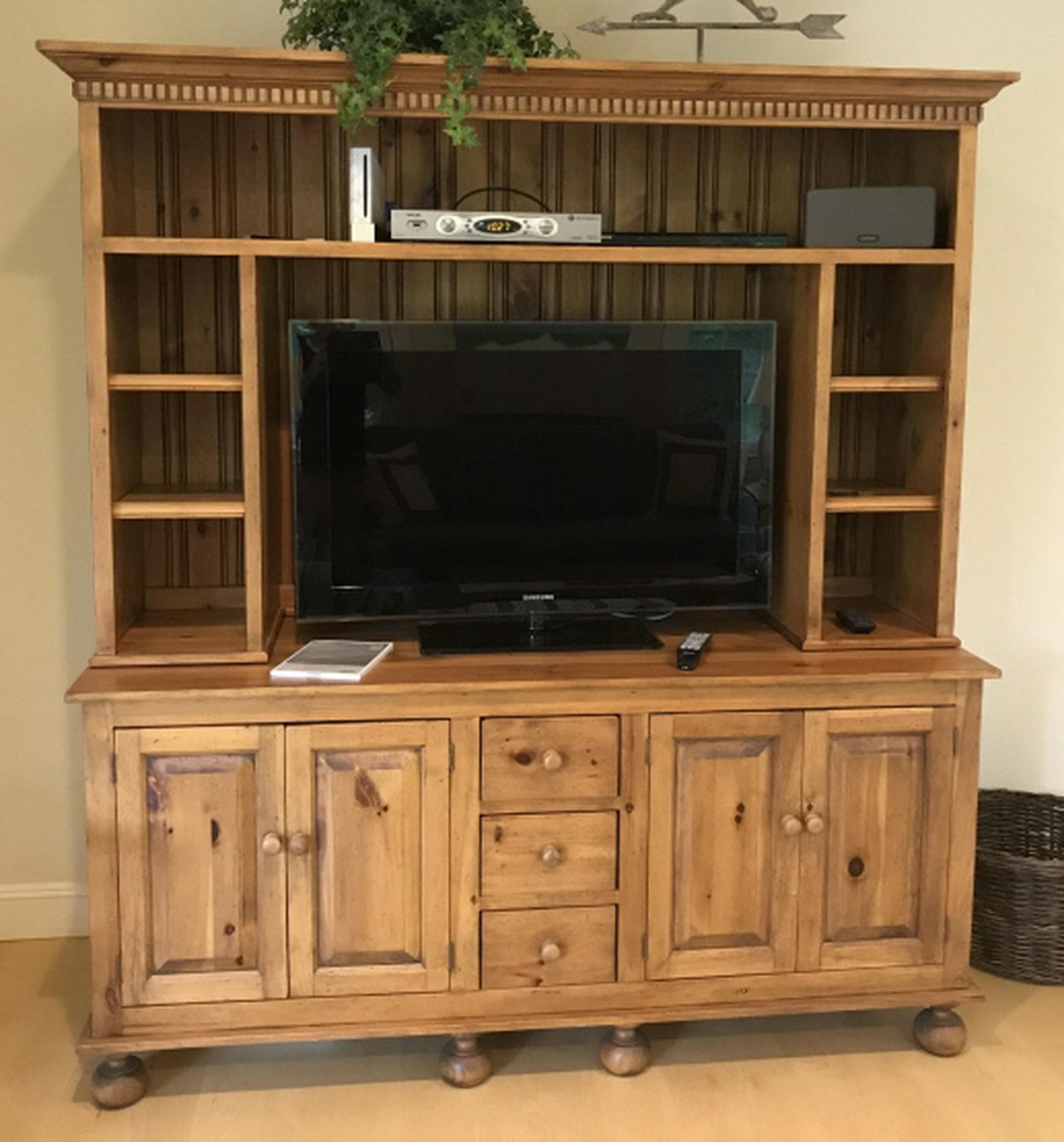 Pine Hutch Entertainment Center Cabinet Vintage Herve: Vintage Herve Leger. Dress Size small. Front closure with zipper and clasp hooks. Clasps are there, hooks needs to be added. Low hip skirt, almost mermaid style. Upper part of dress stretches. Low cut