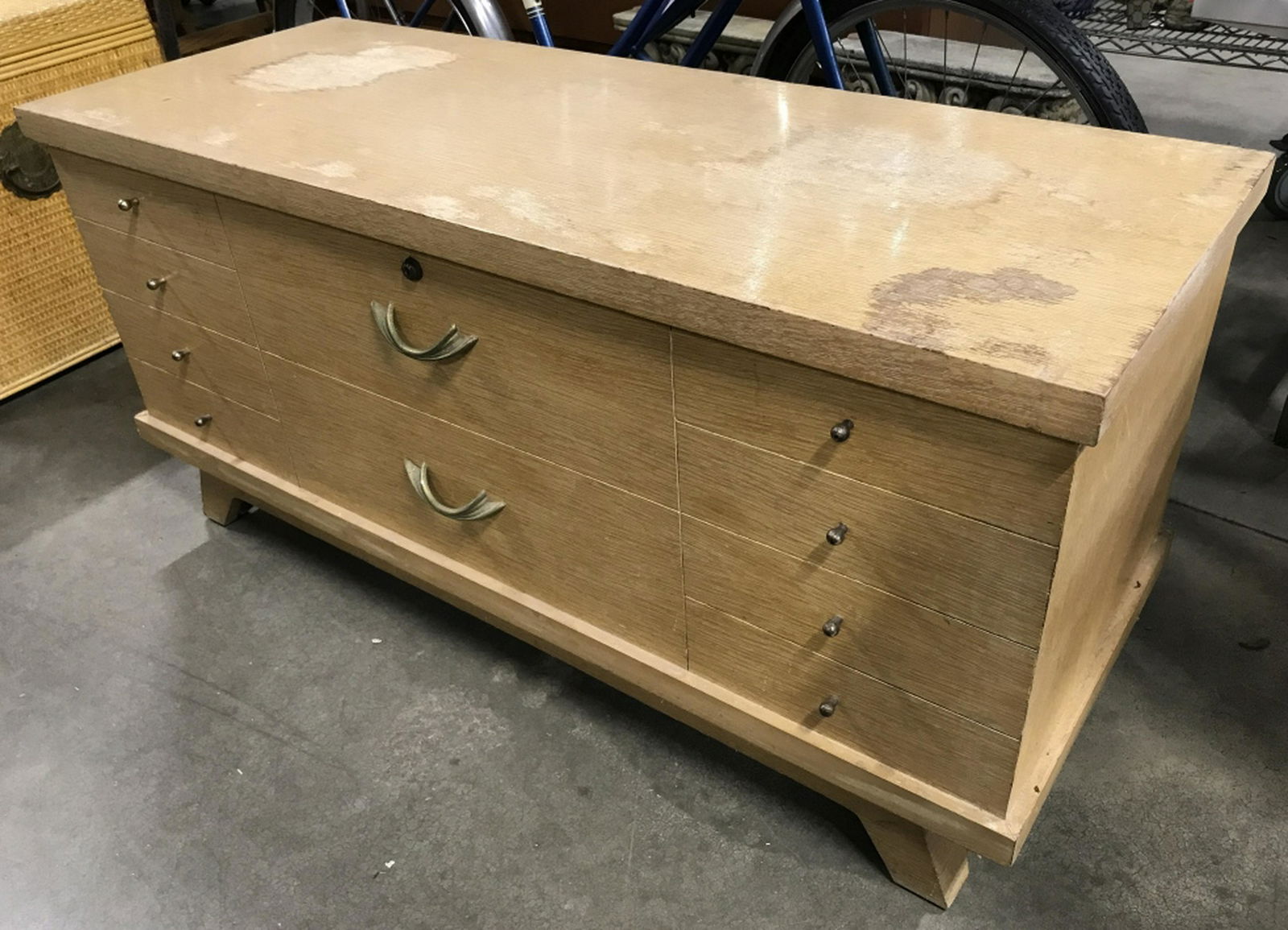 Vintage lane 2024 cedar chest