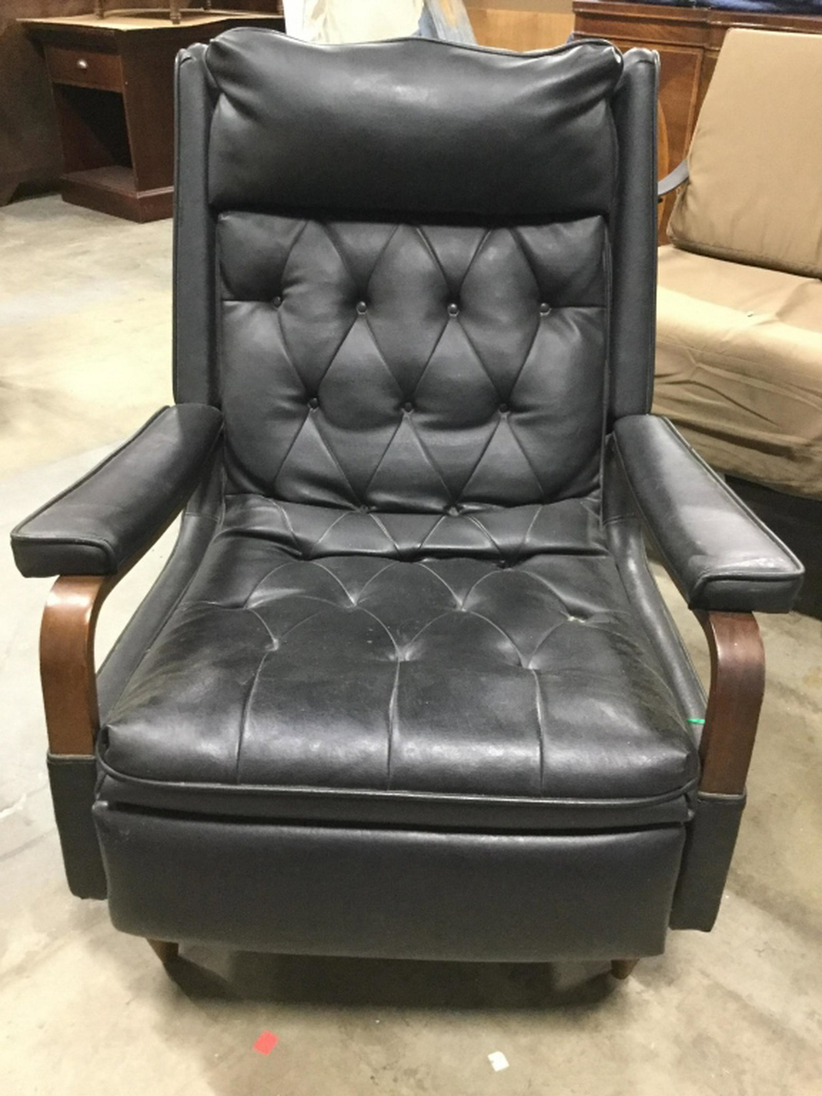 MCM Style Back Toned Tufted Recliner Recliner is black: Recliner is black Toned. Piece is tufted. Piece is possibly genuine leather. Black recliner, recliner, tufted recliner. mcm inspired design, mid century modern furniture, home accent and accessories, 