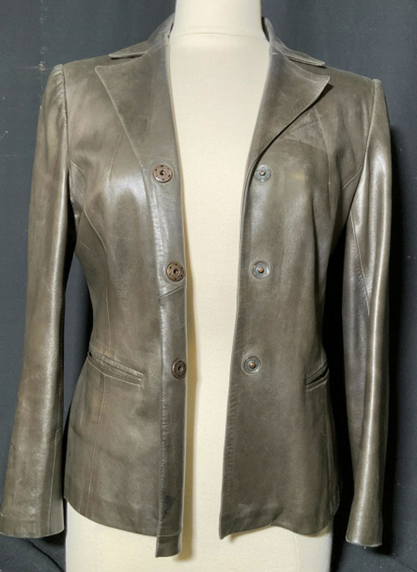 SYLVIE SCHIMMEL, Paris, Leather Jacket Tobacco toned: Tobacco toned soft leather jacket labeled for SYLVIE SCHIMmEL, Paris, made in France, luxury designer jacket, fashion luxury brand, lamb leather, silk lined, fits size 6