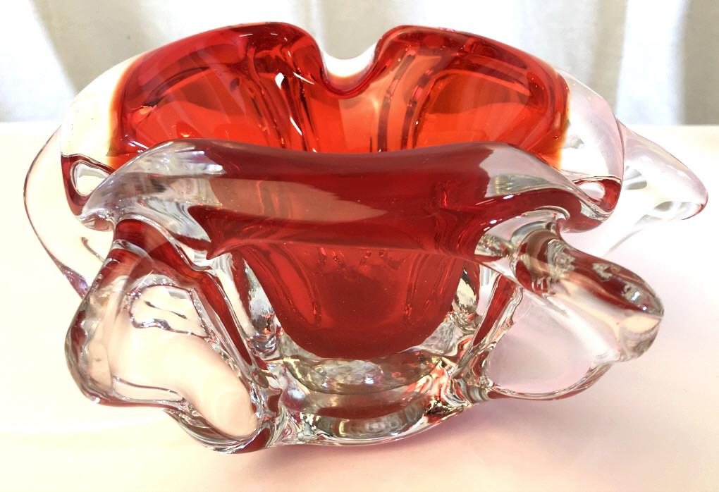 1950s Murano Fratelli Toso Sommerso Glass Dish C. 1950s: C. 1950s Vintage Murano Fratelli Toso Sommerso Glass Dish, ashtray. Sommerso vibrant tangerine red within clear glass. Stunning gold tone speckled sparkle within bottom portion of glass. Dish measures