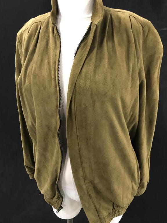Vintage LIZ ROBERTS ROBERT ELLIOT Suede Zip Jacket: bomber jacket is moss green toned from Liz Roberts Robert Elliot. Size 3/4. Zips in front. Side pockets, lined and stretch hem and cuffs. Length 26.5 in. Waist spreads out to approx 34-36 in. Bottom o