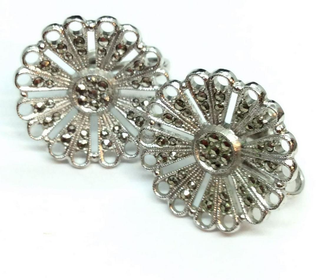Sterling Silver Ear Clips: Marked Sterling in reverse. With Marcasite details. Measures approx 1 in long. Fashion accessories, Ladies vintage estate jewelry, women’s fashion, wearable accessory. 4