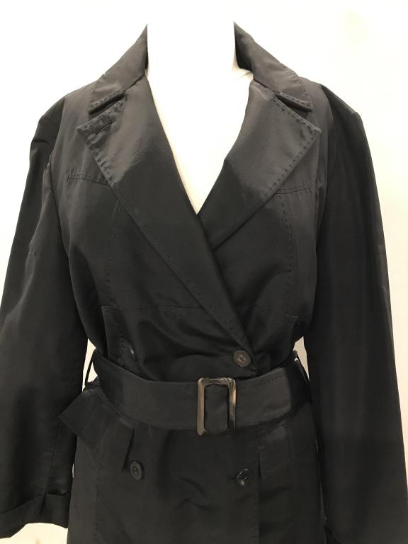 Chadó RALPH RUCCI Trench Coat: Size 6 100% Silk, Belted Coat by Chadó Ralph Rucchi. Bid front pockets, Double breasted look, inner closure buttons. Interior lining is silk, gold color Chinese Character Pattern On Black, Coat, 40 i