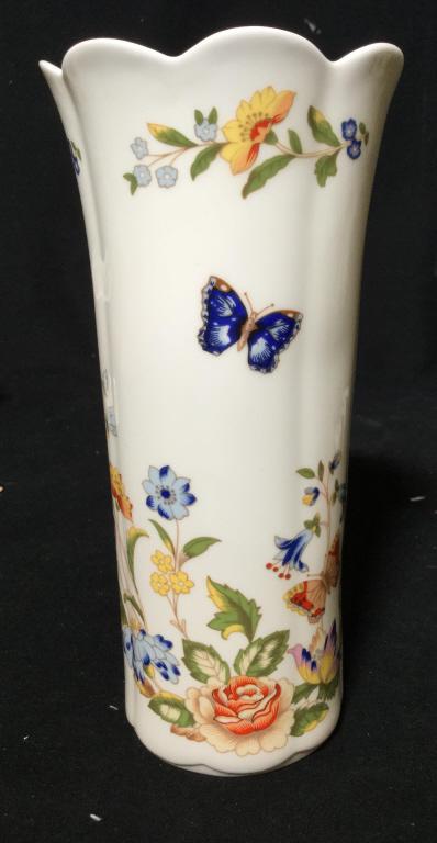 ATNSLEY Cottage Garden Porcelain Vase, England: English luxury home goods, China, vase, vessel, decorative arts, Tableware, decorative arts and accessories, shelf piece, Measures ht app 3.5 inches
