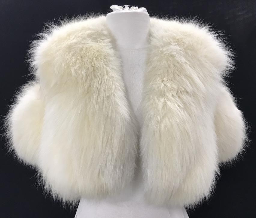 Authentic White Fur Stole: Long haired animal stole, vintage, possibly FOX. Lined. Has a hook and loop fastener. Shoulders designed with added silk fabric. Needs To be repaired on one side. Dry Clean. Vintage Stole, Luxury Vint
