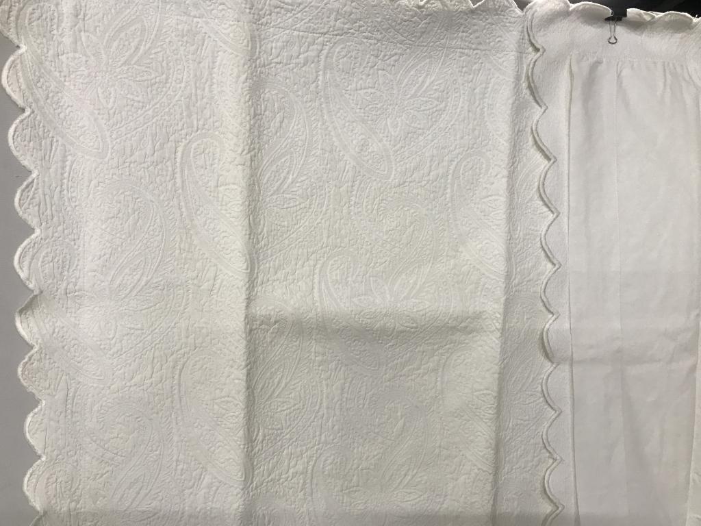 Pair Scallop Edge Euro Shams by Home Treasures: Made if imported fabric, measures pillow form 24 x 24 in. Recently dry cleaned. Some parts of edge frayed but can be re done on a sewing machine. crisp white, a touch of discoloration on one Sham. , f