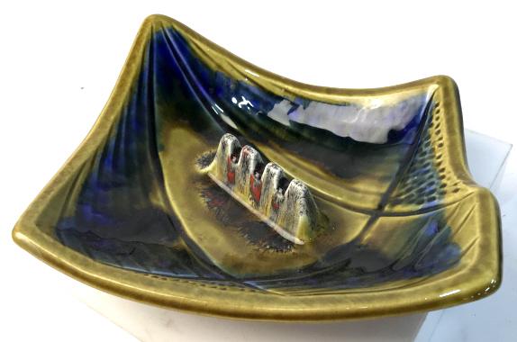 Vintage Ceramic crafted trinket Tray: MCM ceramic tableware, mid century modern collectible. Marked on bottom made is California, USA. Appears to be hand painted and is multicolored. Measures approximately 7 inches by 6 inches. No chippin