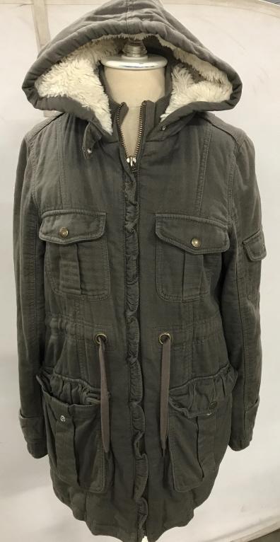 SANCTUARY Couture Outdoor Jacket: Multi pocket Jacket for the outdoor, adventurous person. Size M. Tag reads ‘Sanctuary Clothing, Couture Inspired, Los Angeles’. Cotton, dark moss green color, interior plush lining that mimics she