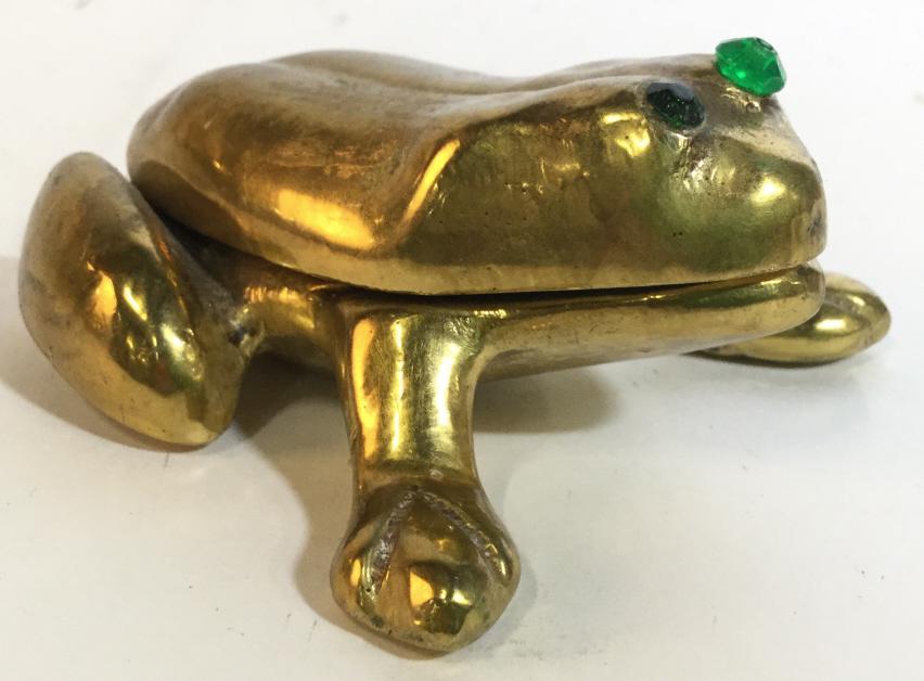 Gold Toned Brass Frog Trinket Box / pill box: Trinket Box is Gold Toned and appears to be solid brass. Piece is shaped like a frog. Measures approx 3 inches deep 2.5 inches wide. trinket dish, pill box, animal figural statuary, tabletop decor, de