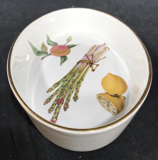Royal Worcester EVESHAM Oval Porcelain Dish: Marked on underside for Royal Worcester EVESHAM, 1961. English Fine Porcelain. Oval serving dish with asparagus, lemon, and peach motifs against white background, gold tone trim. Measures approx 1.75 