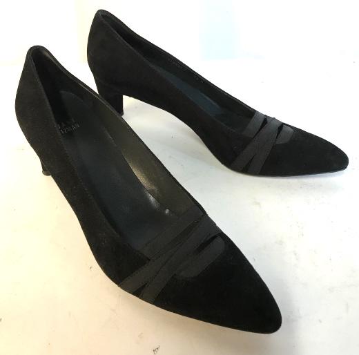 VINTAGE STUART WEITZMAN BLACK HEELS: Width approximately 3 inches, length approximately 11 inches. Shoe size not labeled. Approximately 2.5 inch heels. Elastic decorative straps. Made in Spain. Pointed toe. Vintage shoes, black heels, vi