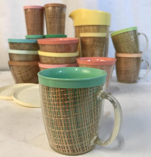 Set 16 RETRO VINTAGE Outdoor Drink and Bowl Set: Retro vintage circa 1960s drink and bowl set. Includes 5 tall glasses, 3 mugs with handles, 1 cup, 6 bowls, 2 lids for bowls, and 1 Pitcher. Various colors, double walled to display color and basket p
