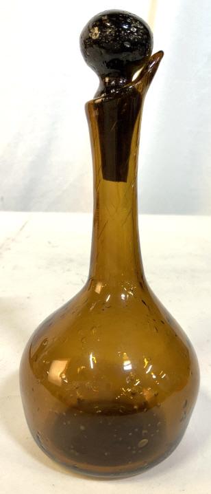 Carmel Toned Glass Bottle w Stopper: Hand formed Carmel tone glass, crackle finish, with stopper, decorative arts, bottle, decanter, home accent decor piece shelf piece tableware ht app 7 inches