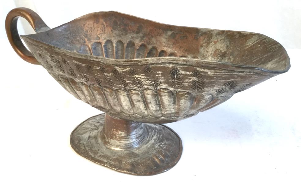 Lot 4 Copper Toned Metal Tabletop Accesories: Lot includes 3 copper toned and silver toned plates and 1 Gravy boat with Handle. Tauren Measures approx 13 inches long 5 inches tall 4 inches deep. tableware, tabletop accessory, serving vessels, 6.