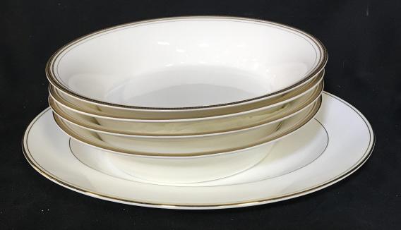 Set 4 MONIQUE LHUILLIER & VERA WANG BONE CHINA: Bone China pieces. Serving platter is by Vera Wang. Back reads “Vera Wang Champagne Duchesse Wedgwood England 1759 Bone China” Serving platter is approximately 14 inches wide. Serving bowls are by