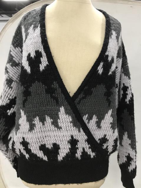 SPELANA GOLD ACE IRISH WOOL SWEATER: Patterned Hues of Greys and Black with Wide ‘V’ Neckline & Front opening. Size M. Wool Sweater, Irish Wool, Spelena, Pullover Wool, Top, Cold Weather Wearables, Seasonal Attire, Warm Clothing, 3
