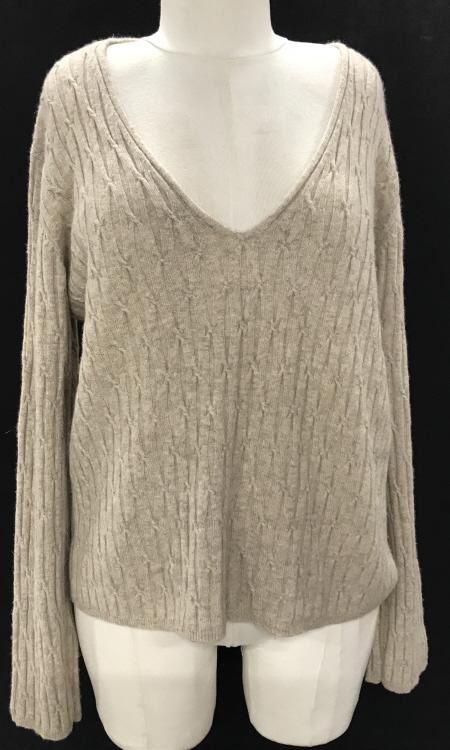 SAKS Fifth Avenue Cashmere V Knit Sweater: From the Folio Collection. Size L. Oatmeal heather color. Large ‘V’ Collar. Made in China. In the style of Cable Knitwear. SAKS Fifth Avenue, Kashmir, Cashmere, Sweater, SFA Folio Collection, Size
