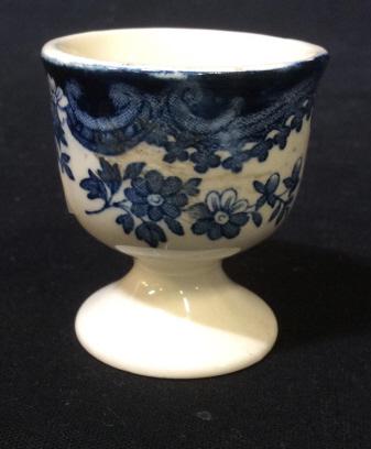 C1930 English Palissy Egg Cup: Blue and white porcelain, vintage English porcelain, marked trademarked underside reads Palissy England , vintage collectible, measures app 2.5 inches