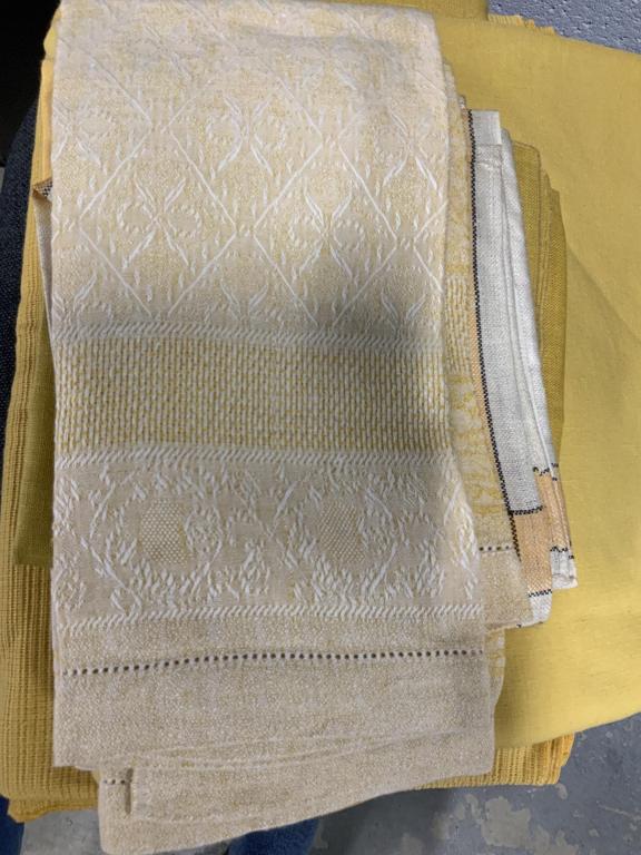 Group Lot Vintage Table Linens: Gold toned table linens all cleaned pressed and starched, napkins, table cloths and more,