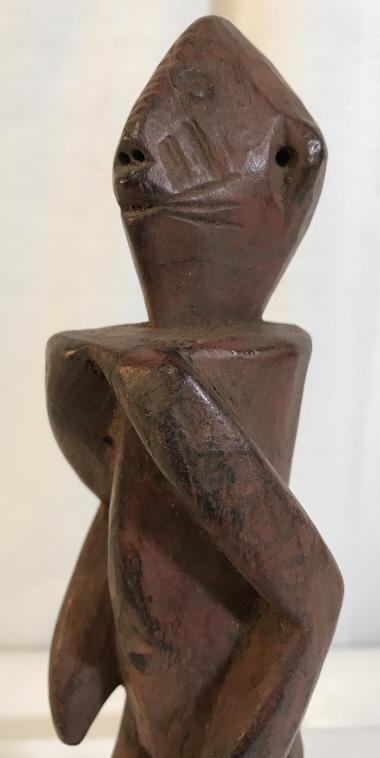 African Art Chamba Carved Zoomorphic Statue: Carved wooden zoomorphic statue, figurine from the Chamba (Samba) Tribe in Nigeria. Statue has clay red tone to it. Statue measures approx 11 inches in height by 3.2 inches in width and depth with bas