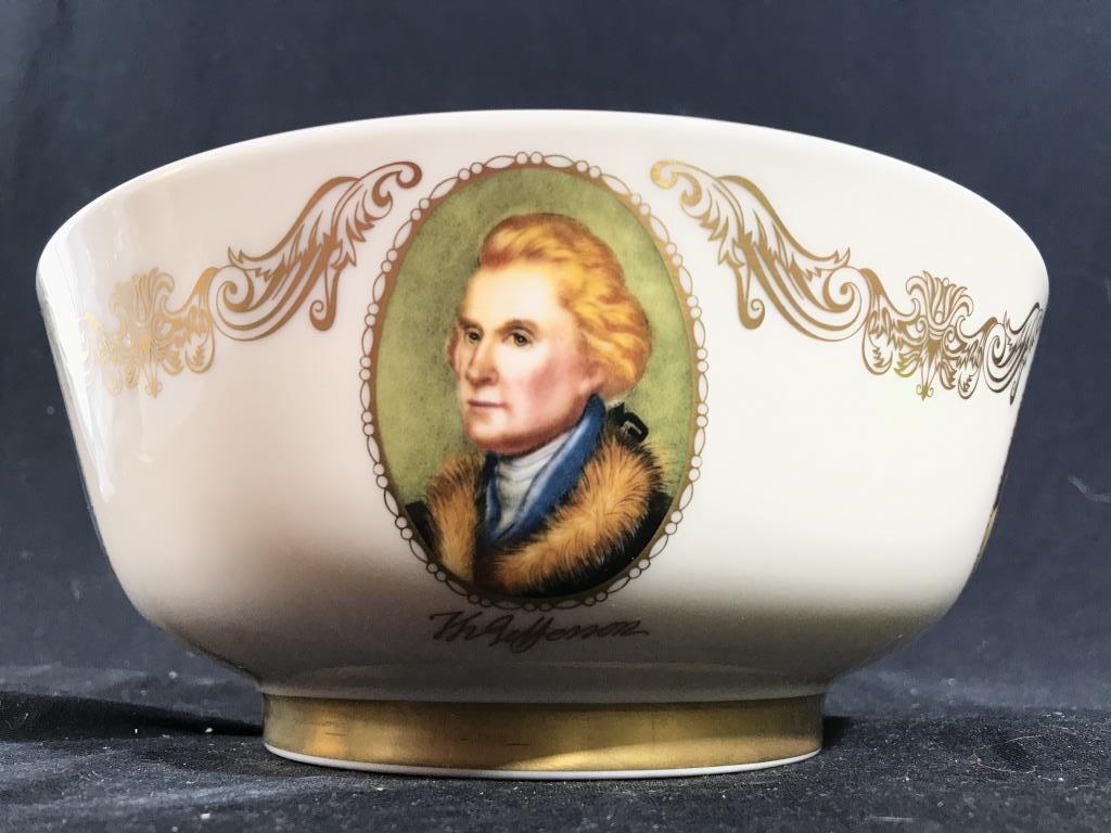 LENOX THE PATRIOTS BOWL: Underside of piece reads THE PATRIOTS BOWL 1776-1976 SPECIAL COMMEMORATIVE ISSUE BY LENOX HAND DECORATED W 24 K GOLD. Piece depicts multiple historical figures. Contain ornate gold toned detailing. Pi