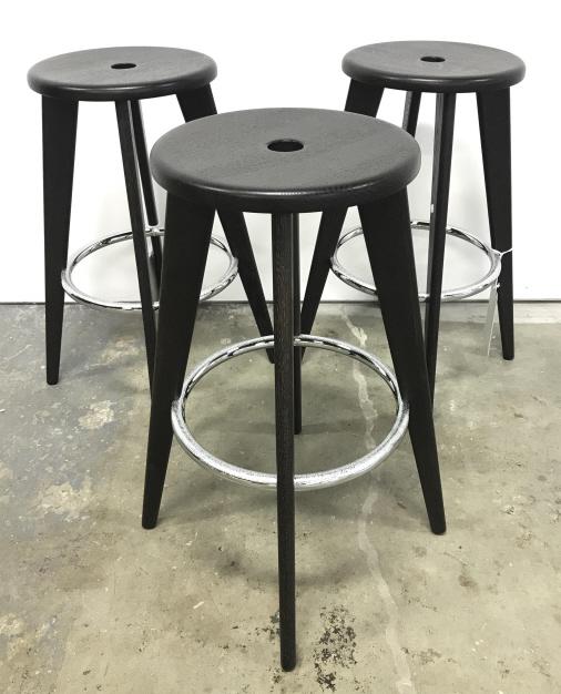 Set 3 VITRA Tabouret Haut Bar Stools: Set 3 VITRA Tabouret Haut Bar Stools. The classic Tabouret Haut bar stool by Jean Prouvé is available in robust solid oak, with dark stained finish. The chrome-plated steel ring with an anti-skid sur