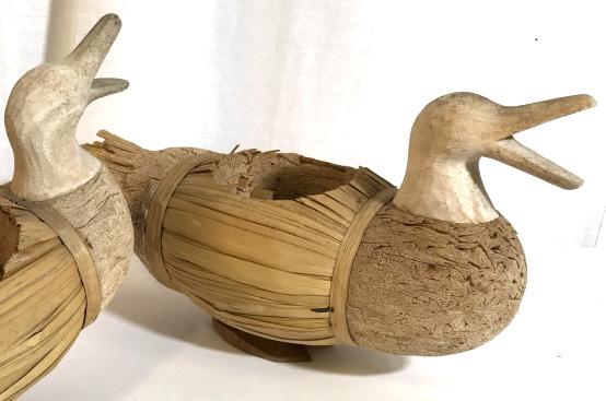 Pair Arts & Crafts Straw Duck Figural Table Decor: Handmade Vintage Duck Figurals have large opening on top to place a candle or decorative items for an elegant table display or decorative feature in your home. Multi purpose use. Heads and feet are ma