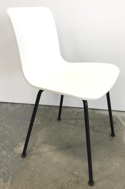 VITRA Jasper Morrison HAL Tube Chair: VITRA Jasper Morrison Hal Tube Chair With white toned seat and black toned metal tubular legs, a few scuffs to seat, measures approximately 31.25 inches tall x 18 inches wide x 19 inches deep. Vitra i