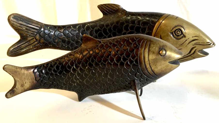 Pair Sculpted Metal Asian Goldfish: Pair of table top decorative accessories, chinoiserie, orientalism, sculpted gold fish, mixed metals larger measures app 13 inches length ht 5 inches, gold fish, koi, fish,