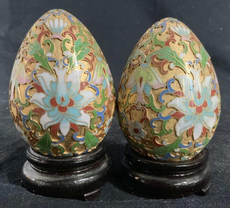 Pair Asian cloisonne Eggs on Stands: Chinoiserie, Asian decorative arts, pair of cloisonne enamel decorative objects, eggs, orbs, tableware, orientalism, asian arts and crafts, each measures w stand ht 4.5 inches
