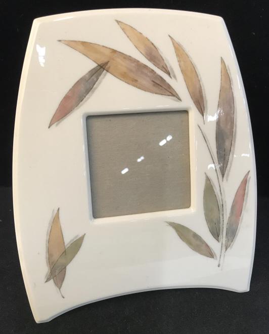 Vintage Lenox Porcelain Pictureframe: Vintage porcelain pictureframe by Lenox. Leaf design on front of the frame. approximately 8.5 by 7 inches. Picture frame, Frame, photo frame, Lenox, Lenox Frame, Lenox Porcelain, Porcelain, vintage fr