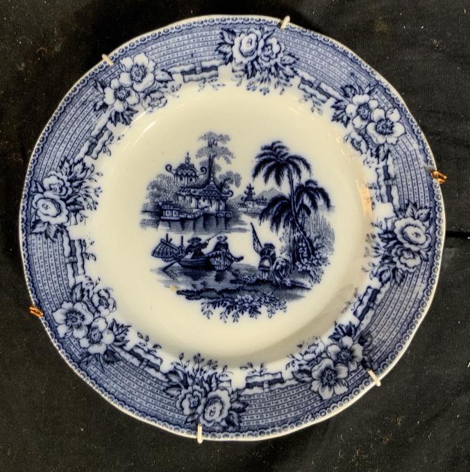 Antique Burmese English Blue Porcelain C1860: Porcelain plate, antique English porcelain, 19 ht century Flo Blue plate circa 1860, made in England, chinoiserie scene, marked underside England, Burmese, measures app diameter 9 inches, collectible