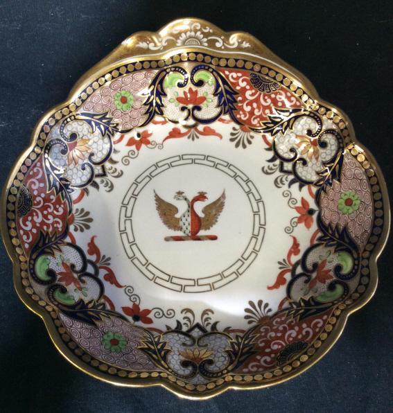 Pair ROYAL PORCELAIN WORKS WORCESTER Bowls: Pair of decorative bowls. Bottom reads Barr, Flight & Barr proprietors of the Royal Porcelain works Worcester established 1751. London warehouse no.1 Coventry Street. Other markings evident. Bowls are