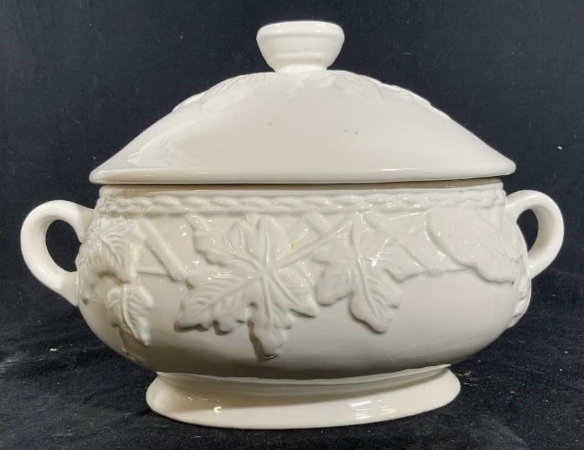 Hi mark Courtyard Lidded Tureen: White porcelain short footed base Tureen, soup bowl, table ware measures ht app 9 inches length app 13 inches kitchenware, serving dish, tableware