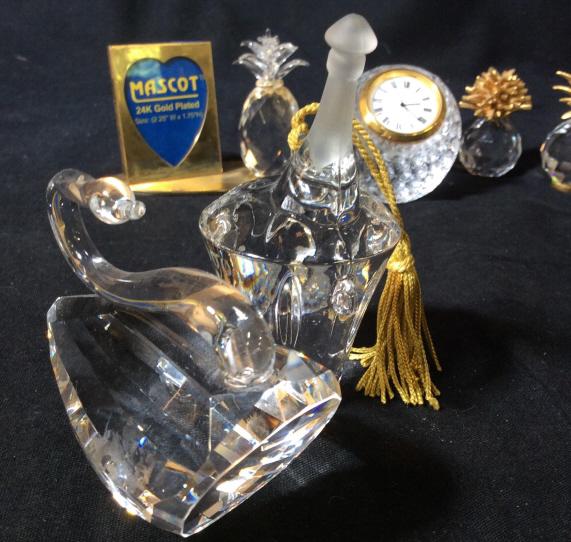 Lot 6 Crystal Curio Display Figurines: Quartz Clock Golf ball, 24% Lead Crystal, From Taiwan, Sticker on underside. not tested. Gold Plated Photo Frame And Crystal Pineapple, Crystal Delight, Mascot Inc. - Marked On Underside. Measures 4 x