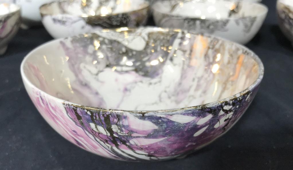 Set 10 SASCHA BRASTOFF ‘Surf Ballet’22 K Gold: Bowls Handmade Fine China SASCHA B ‘Surf Ballet’ Bowls, wavy forms of 22-KARAT GOLD glaze detail, purple, on cream colored background. Bowls are footed and SIGNED Sascha B in Gold underneath. Diam