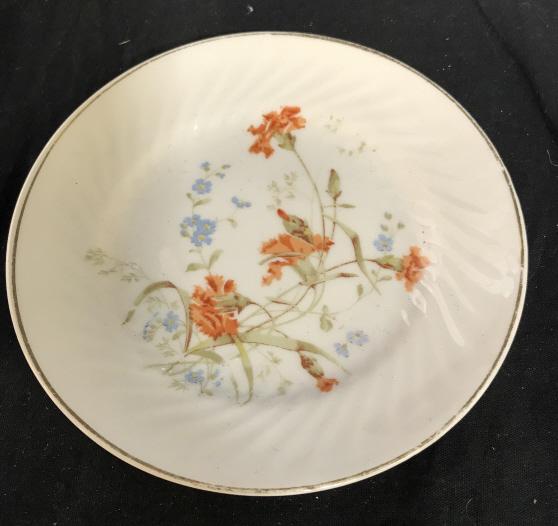 KPM German Painted Porcelain Plates, Set 4: Dessert Plates with Painted floral designs. Stamp Marked on underside with imprinted # ‘372’ and KPM Scepter Mark Gold toned rim has moderate fading, painted floral design striking. 5 3/4 in. Germ