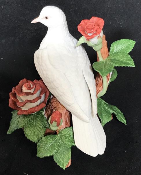 LENOX Christmas Dove Hand Painted Porcelain: Limited Edition Figural, Fine porcelain collection from 1996; Christmas Dove Handcrafted and in its original styrofoam packaging & Box. Vivid color paint and very life-like. Height, 5.5 in. 5 x 4.5 in