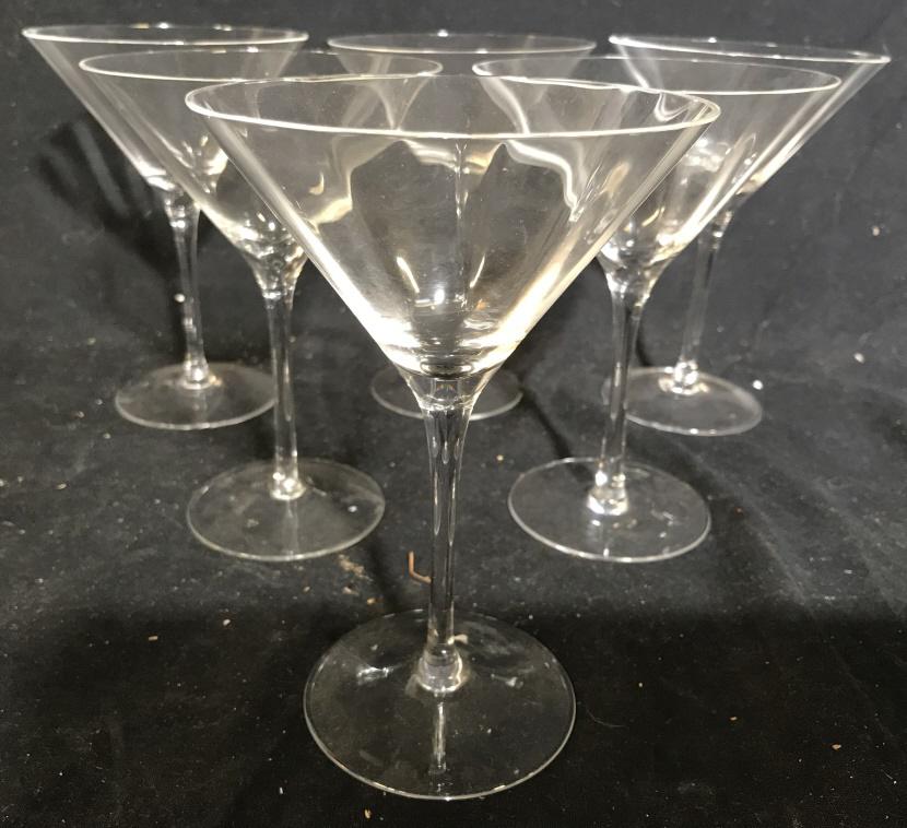 Set 6 Martini Glass Stemware: Stemware is Possibly Crystal. Lot includes 6 glasses. Martini glasses, Beverage Glasses, stemware, Tabletop. Pieces measure approximately 6.5 inches tall 4.5 inches wide.