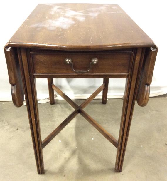 STATTON PRIVATE COLLECTION Drop Leaf Table: Marking on interior of drawer reads STATTON PRIVATE COLLECTION. wooden and has a light chocolate tone. Piece has 2 drop leafs. Piece contains one drawer. Vintage table, wooden table, vintage drop leaf