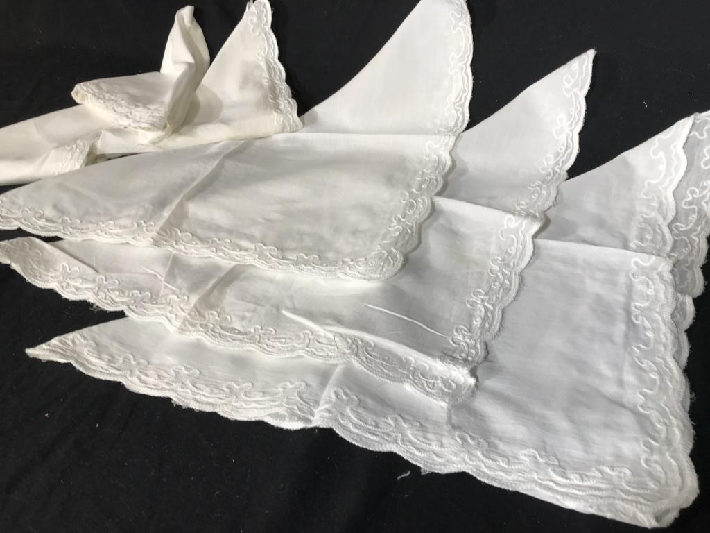 Embroidered Cotton Table Set Napery: Gently Rectangular Shape Tablecloth, scallop edge and floral border. 68 x 63 in. One blemish. Coordinating cotton napkins, 16 x 16.5 in. 6 napkins, some discoloration. Mid Century Table Setting, Dinin