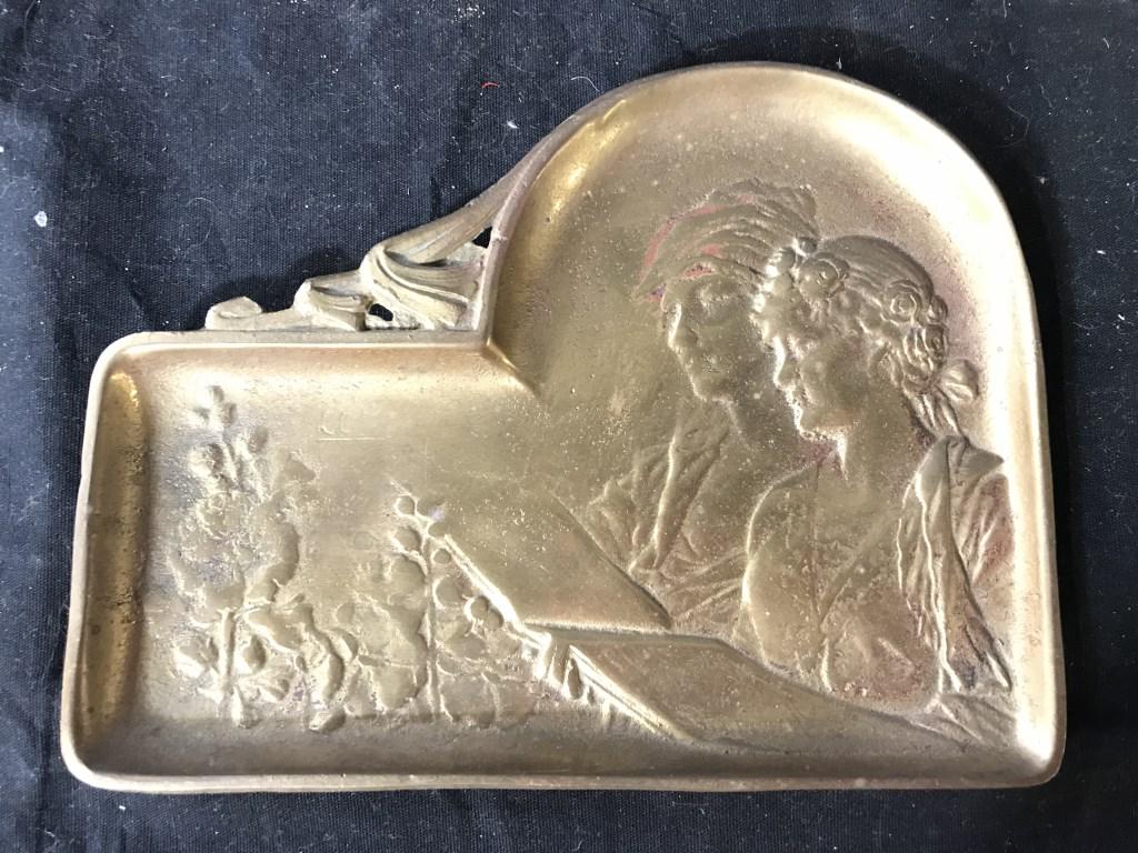 Vintage Gold Toned Dish W Beveled Detail: Dish appears to possibly be gilded bronze. Piece contains beveled human Figural detail. Piece measures approx 7.5 inches long 5.5 inches deep. Trinket Dish, Keepsake Dish. tableware, shelf piece, disp