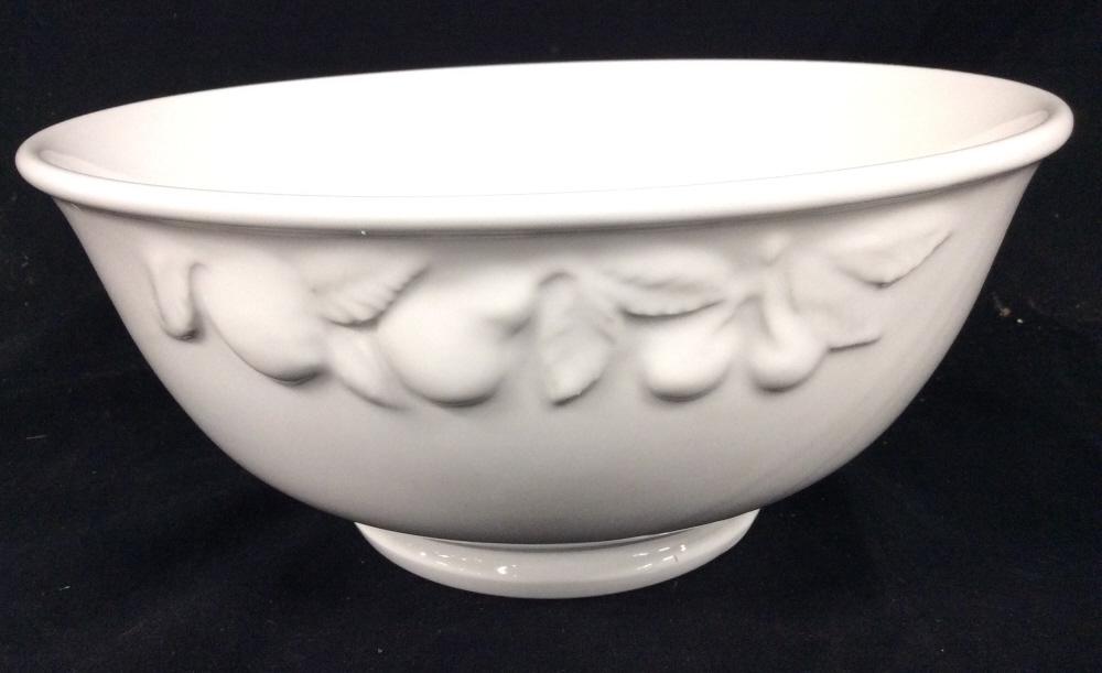 VIETRI ITALIAN Porcelain Bowl: Underside of piece is marked VIETRI MADE IN ITALY. Piece has beveled fruit & leaf detail. Piece measures approx 10.5 inches wide5 inches tall. tableware, decorative arts and accessories, centerpiece, 