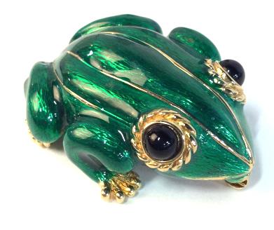 CINER Green Enamel Frog Brooch: Vintage CINER Green Enamel Frog Brooch with Gilt Toned Metal Accents And Underside, Marked On underside of back foot CINER, measures approximately 1.75 inches long x 1.25 inches wide x .50 inches deep