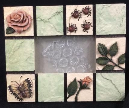 Lot 2 Picture frames: Lot of 2 picture frames. One picture frame is 5x7inches in brushed brass finish. Other frame appears to be hand made. Measures approx 4x5inches. Picture frames, frames, tabletop, tabletop frames, brus