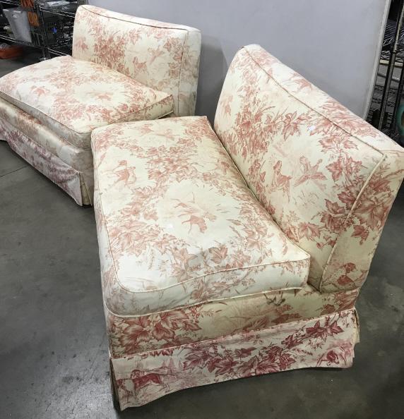 Pair Matching Love Seats: 2-piece sectional skirted sofa. Rose red and cream tone upholstery with hunting dogs and pheasants toile motif pattern throughout, in the style of Brunschwig & Fils.Set 2 sofas, love seats, couches, p